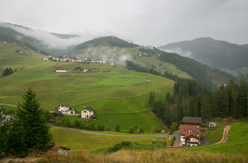 Nebel in den Bergen / ***