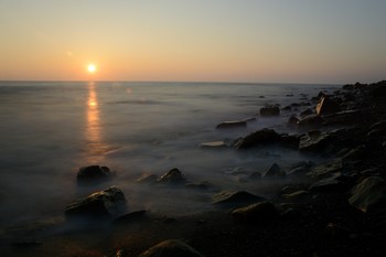 Sonnenuntergang über dem Meer / ***