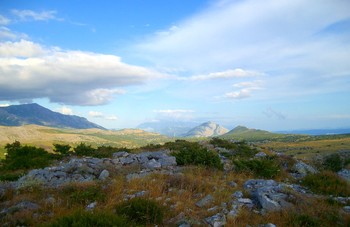 Landschaft / Kroatien mit Blick nach Bosnien - Herzegowina.