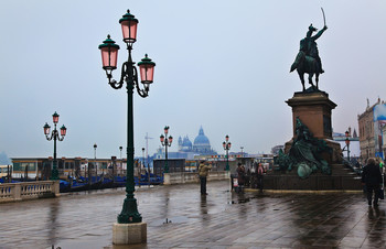 Venedig / ***