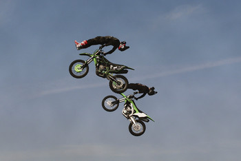 Flug / ***