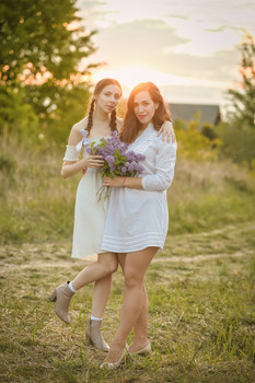 &nbsp; / Bouquet of lilacs