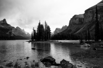 Spirit Island / Malaine Lake