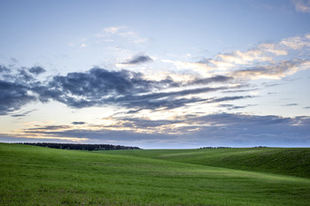 Wolken vor Sonnenuntergang / ***