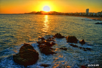 Bei Sonnenuntergang. / ***