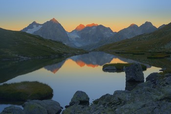 Morgendämmerung / ***