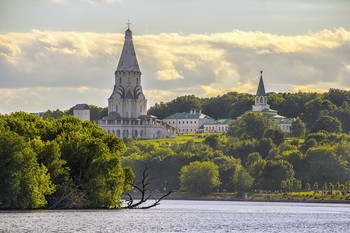 Kolomenskoye / ***