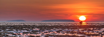Bei Sonnenaufgang. / ***