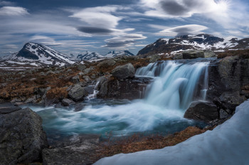 Otherworldly / A panorama from Jotunheimen, Norway, shot in June 2019.