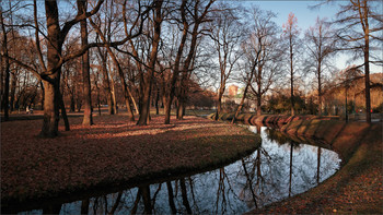 Im Herbst des Parks ... / ***