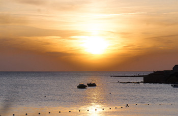 Sonnenuntergang auf der Krim / ***