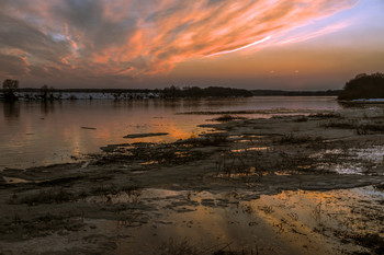 Frühlingsabend. / ***