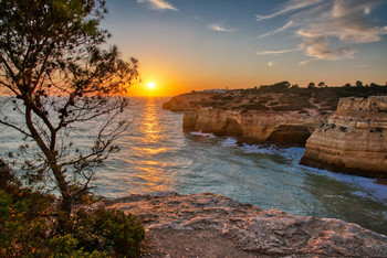 Bei Sonnenuntergang / ***