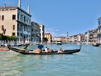 Grand Canal / ***