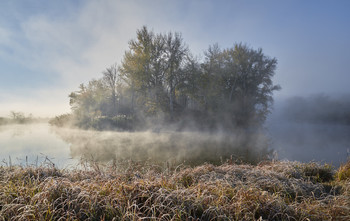 Kühlen Morgen. / ***