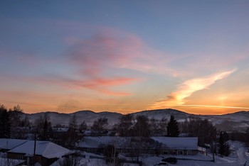 Sonnenuntergang / [img]https://i.imgur.com/67krOUX.jpg[/img]
