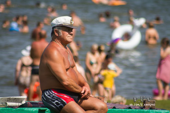 Am Stadtrand / https://vk.com/e.vaguro

https://www.instagram.com/vaguro_v_u_v/

https://web.facebook.com/evgeniy.vagouro

https://www.pexels.com/ru-ru/@10472344