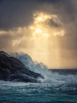 Stormy sea / lovely storm and a lovely light :)
its magical to shoot weather like this when you get this light :)