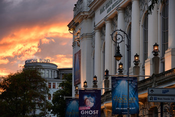 Theater des Westens / ***