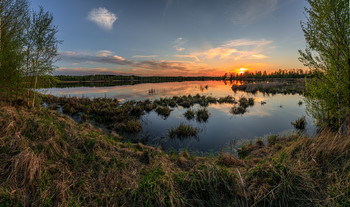 Sonnenuntergang auf dem See / ***