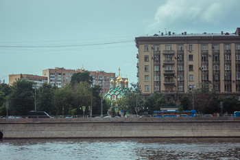 Blick auf die Stadt / ***
