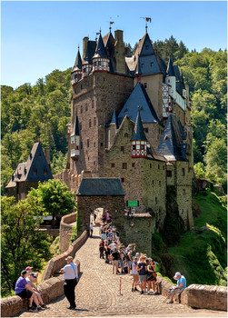 Burg Eltz / ***