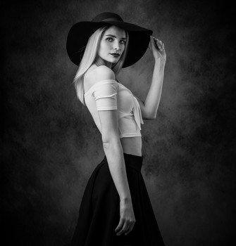 Helena / ***