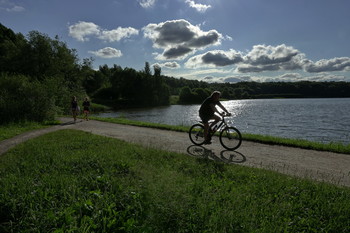 Auf dem Spaziergang. / ***