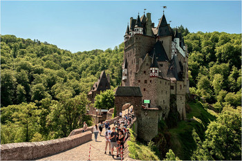 Burg Eltz / ***