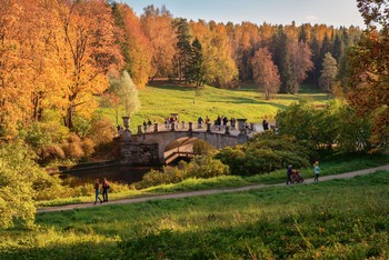 Herbst in Pawlowsk / ***