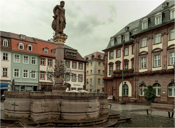 Herkulesbrunnen - Marktplatz - Heidelberg - Germany / ***