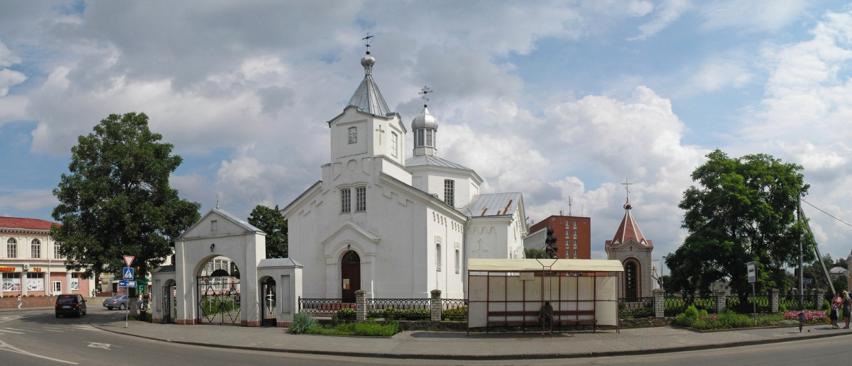 Парафия это. Белоруссия Ошмяны. Ошмяны Гродненская область. Ошмяны Беларусь костёл. Костел в Ошмянах.